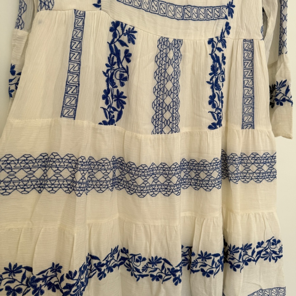 Hale Bob White Dress W/ Blue Embroidery - Size M - Picture 9 of 10